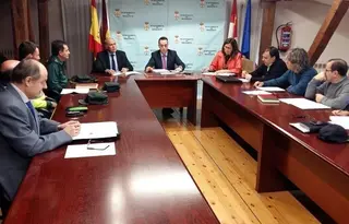 El Ayuntamiento de Benavente reconoce la labor de la Guardia Civil y demanda mejoras en la casa cuartel