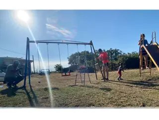 Moveros aliste parque infantil (1)