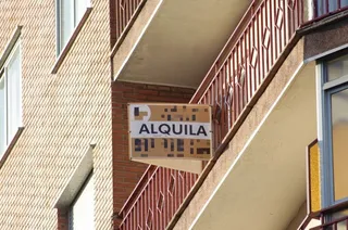 Cartel alquiler vivienda