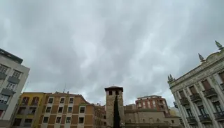 Las nubes serán las protagonistas del tiempo este sábado. Archivo.