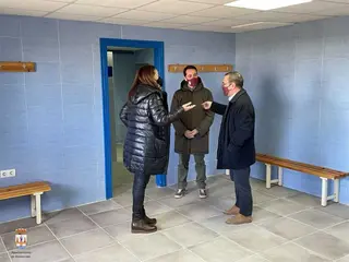 Visita a los vestuarios. Cedida por el Ayuntamiento de Benavente
