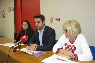 El PSOE conmemora el Día Internacional contra la LGTBIfobia