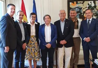 La Diputación aborda las necesidades respecto al regreso de emigrantes con la embajadora y el cónsul general de España en Argentina