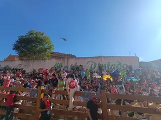 Instantes previos a la salida de Comediante