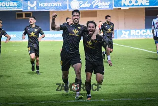 Mario Losada celebra su tanto junto a Miki Codina | ZCF