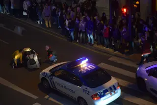 La Policía Local atiende a la mujer en el centro de Zamora