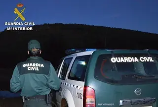 La Guardia Civil rescata a un peregrino extraviado y auxilia a una persona en un incendio en su domicilio