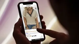 La OCU denuncia a una popular marca de ropa online por técnicas de venta abusivas: "El consumo excesivo de ropa es un problema serio"