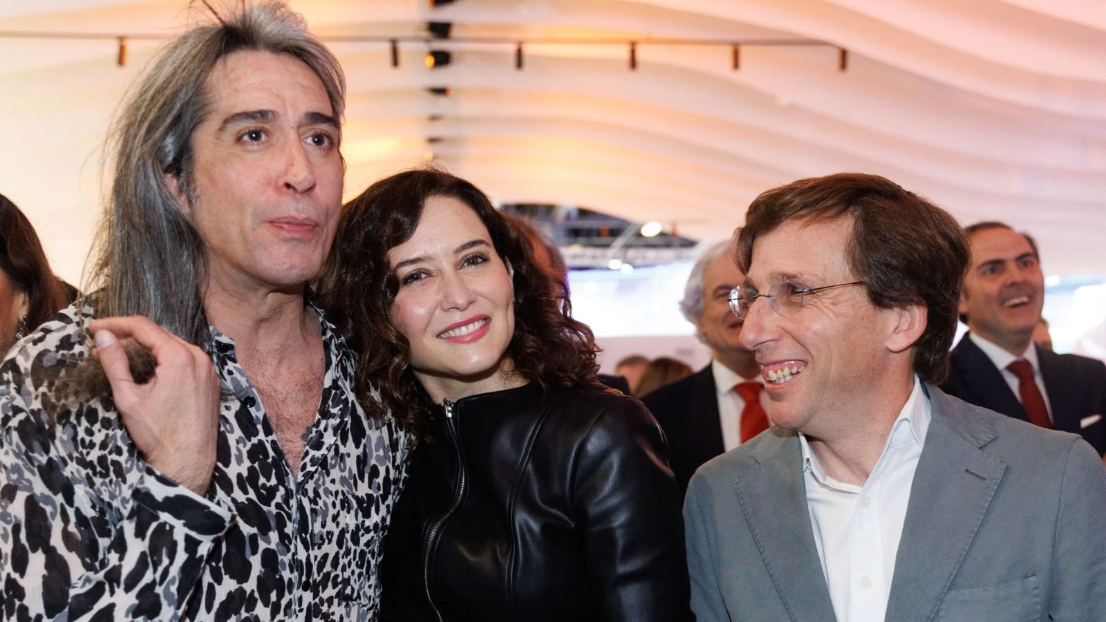 Mario Vaquerizo, Isabel Díaz Ayuso y José Luis Martínez-Almeida, en 2023- Europa Press