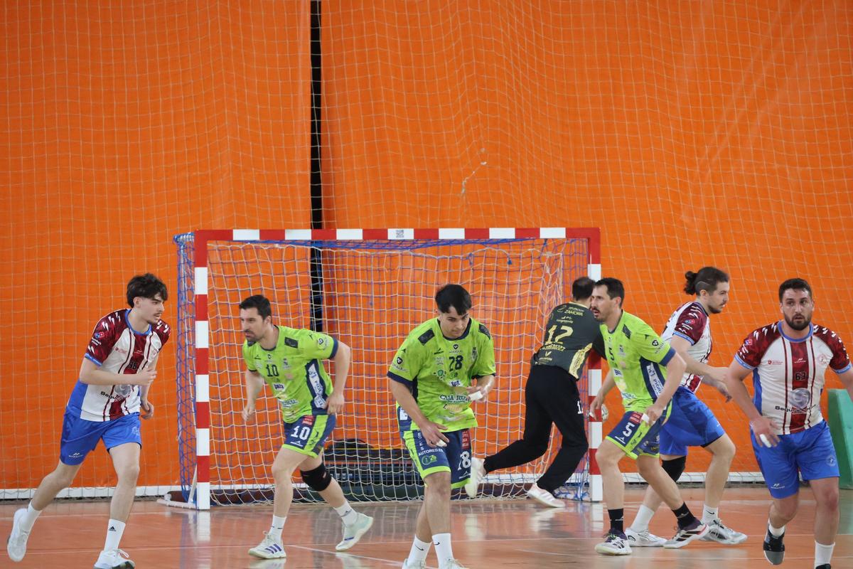 El Balonmano Zamora abre sus puertas a la afición antes de la fase de ...