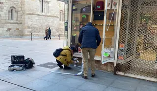 La Policía recaba pruebas en el lugar del incidente