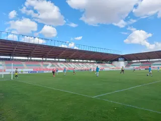 Un instante del encuentro entre el Zamora B y el Turégano
