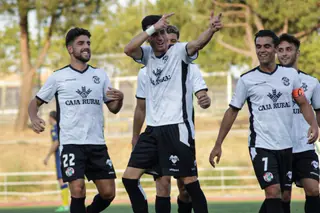 Los jugadores del Zamora CF celebran un gol ante el Alcorcón