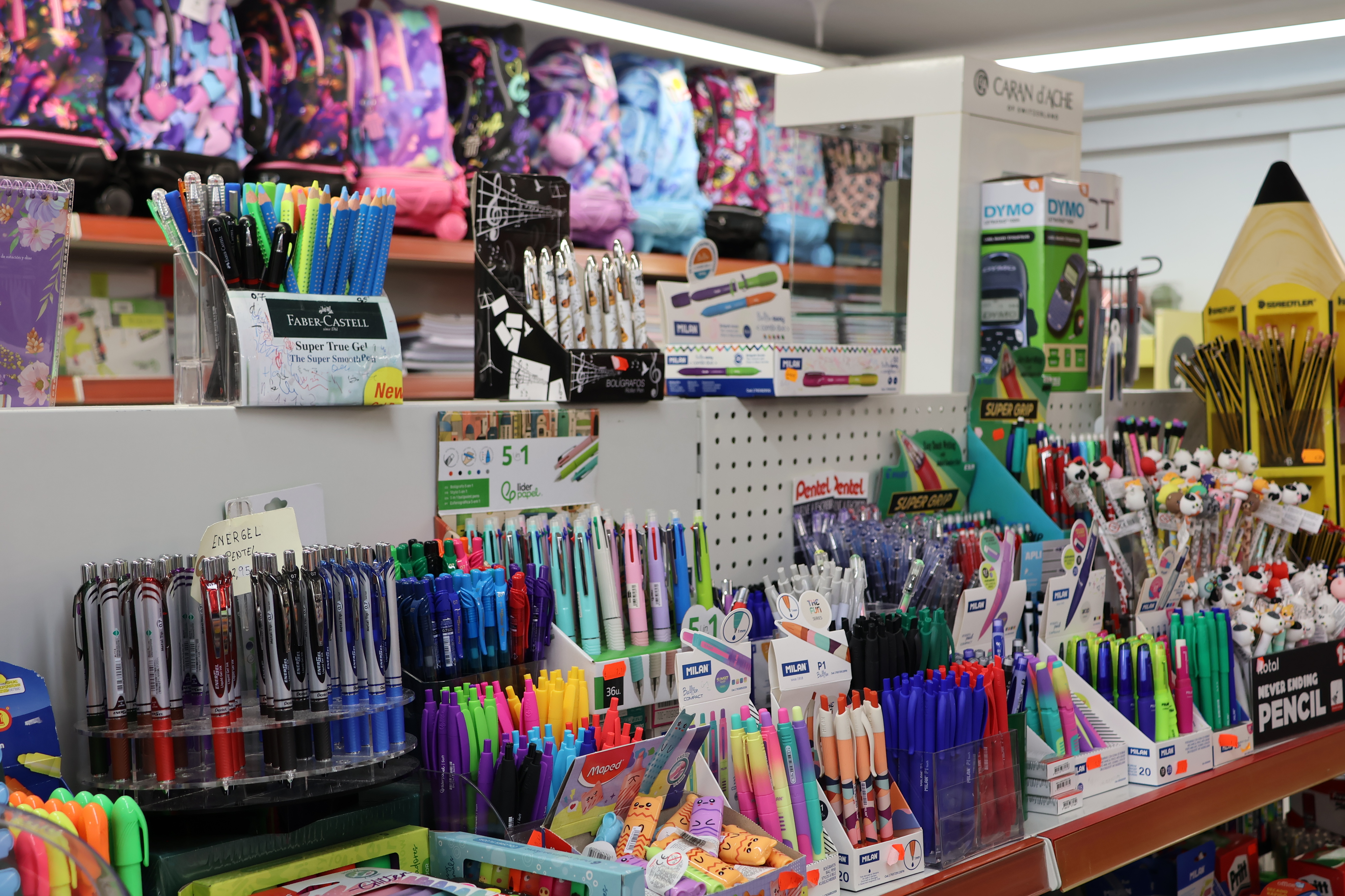 Material escolar en una papeler&iacute;a zamorana | Alejandro Sard&oacute;n