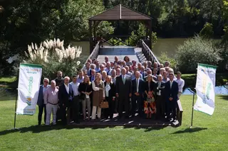 Iberdrola homenajea a veteranos y jubilados de Castilla y León
