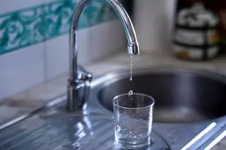 Un grifo de agua de uso doméstico goteando. María José López - Europa Press - Archivo