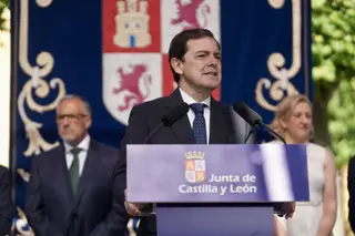 Archivo - El presidente de Castilla y León, Alfonso Fernández Mañueco, durante la ceremonia de posesión de los nuevos miembros del Consejo de Gobierno de Castilla y León. - Photogenic/Claudia Alba - Europa Press - Archivo