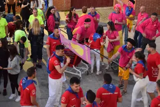 Las peñas llenan de color las fiestas del Cristo de Morales en 2022