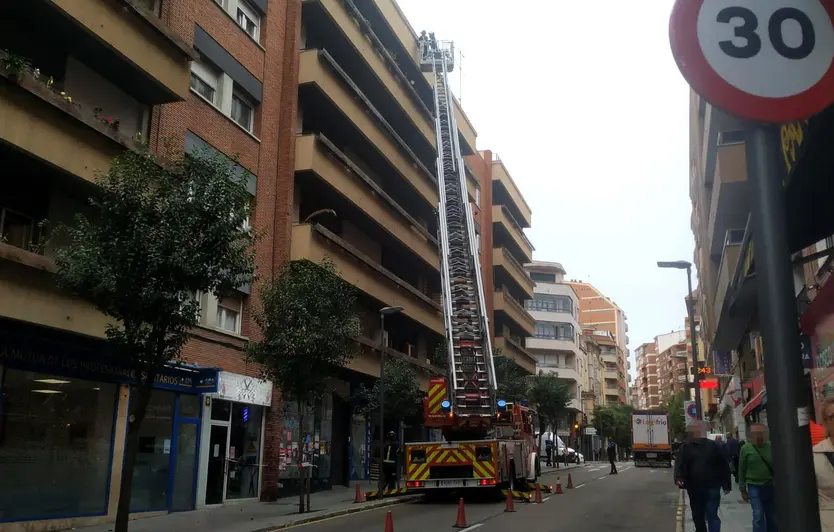 Intervención de los bomberos en la Amargura (2)