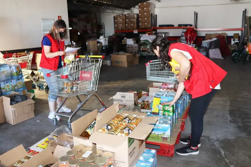 Reparto de alimentos de Cruz Roja en Zamora 2