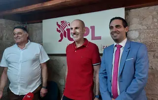 Manuel Herrero, Patricio Cuadra Y Carlos Javier Salgado