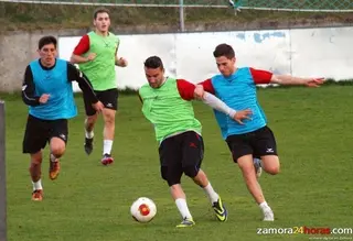 Jokin Esparza: “Si bajamos la guardia volveremos de Noja sin puntos”