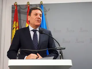 R.Valtero ICAL. El consejero de Economía y Hacienda y portavoz, Carlos Fernández Carriedo, hace una valoración de las reuniones con los diferentes grupos parlamentarios