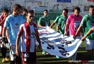 El Zamora rompe el gafe de Guijuelo