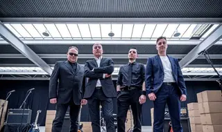 La banda Crash llega al mirado del Ramos en formato acústico