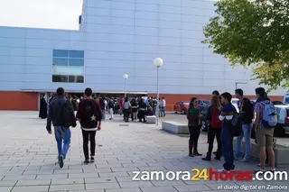 Cerca de 32.000 universitarios están llamados a las urnas para elegir al rector de la Universidad