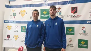 Saulo Hernández y Toni Naspler, en rueda de prensa
