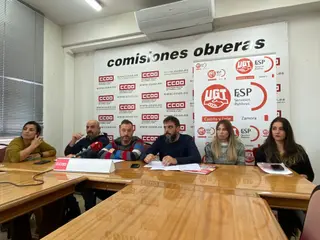 Un instante de la rueda de prensa