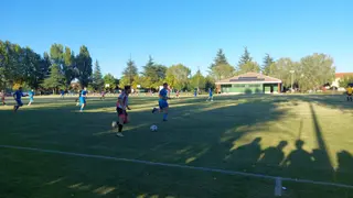 Un instante del duelo entre el CD Santa Croya el Sporting Zamora CF