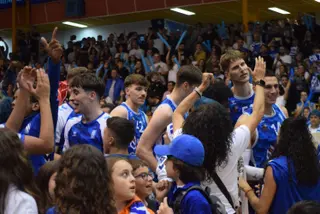 Celebración del CB Zamora tras ascender a LEB Oro
