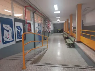 Pasillo vacío del IES Los Valles