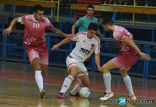 La UVA somete al FS Zamora con una sonrojante goleada (1-6)