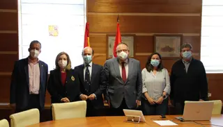 Reunión entre representantes de las juntas de hermandades de Semana Santa y la consejería de Sanidad