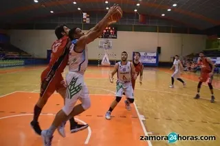 El Aquimisa Laboratorios Queso Zamorano inicia la segunda vuelta en Cambados