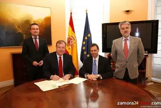 La Junta y el Ministerio del Interior refuerzan la colaboración en emergencias y protección civil para mejorar la eficacia del servicio