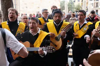 Concentración de Tunas en la Plaza Mayor de Zamora (2)