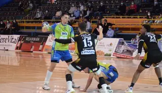 Nacho López en una jugada de ataque