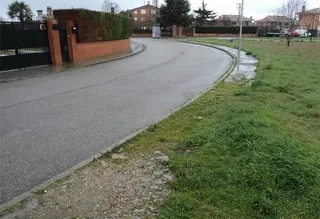 UPL denuncia el “estado de abandono” en el que se encuentran las aceras de Morales del Vino