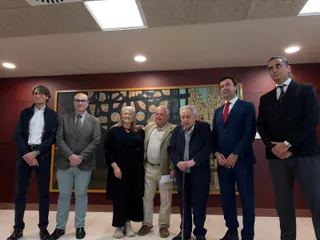  El consejero de Cultura presenta la obra de Antonio Pedrero 'Vidrieras de la Catedral' en el Archivo Histórico Provincial de Zamora