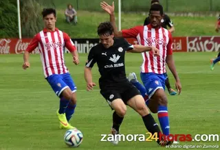 El Zamora convence con un trabajado triunfo ante el filial del Sporting
