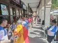 Las aficiones del CE Sabadell y el Zamora CF han llenado las terrazas de la Plaza Mayor