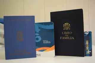 Libros de familia, familia numerosa. Archivo