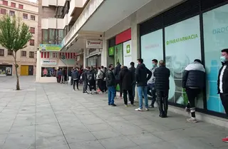 Primeras colas para retirar las entradas para el play off de ascenso del Zamora CF