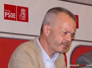 Camacho defiende una PNL para “blindar” la Justicia como “servicio público y garante” de los derechos de los ciudadanos