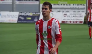 Tomás Calvo, con la camiseta del Zamora CF