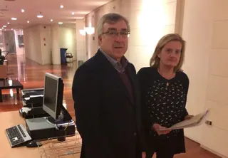 Los parlamentarios socialistas sostienen que los datos del paro contribuyen a la despoblación